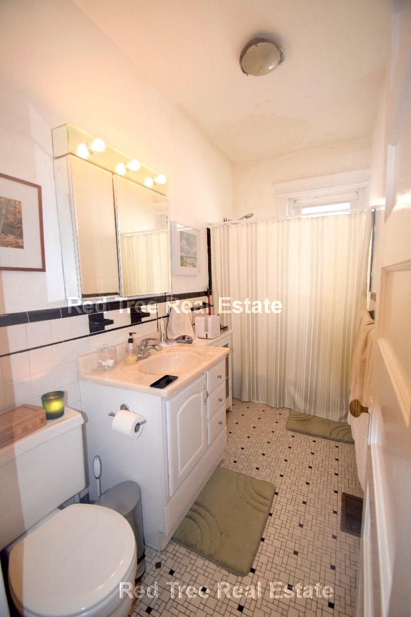 1 bed, 1 bath apartment for rent at 1908 Beacon St Unit 1, Brookline — photo 34 of 43