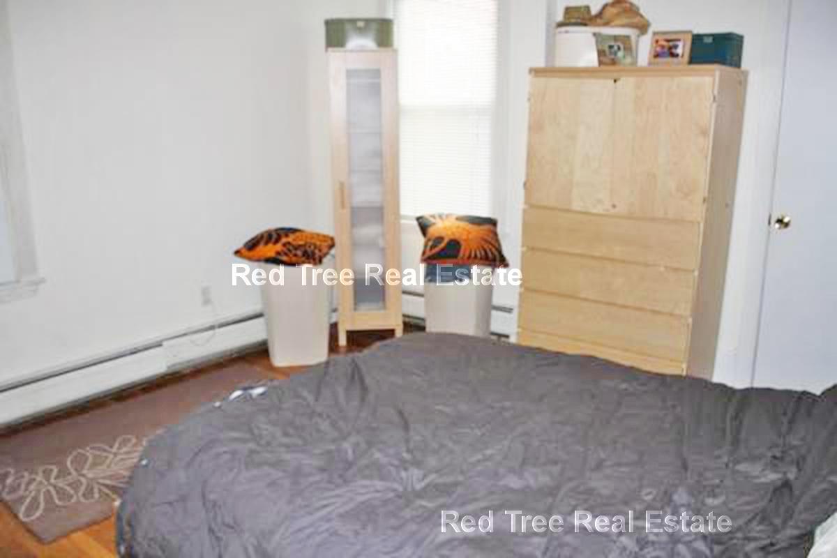 45 Franklin St, East Somerville