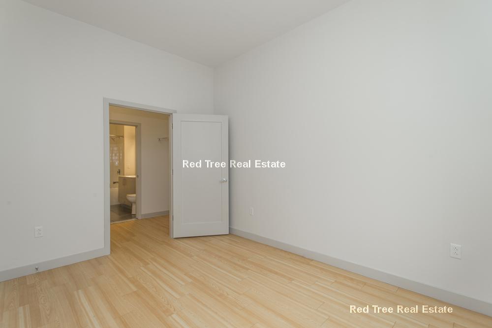 320 D St, South Boston