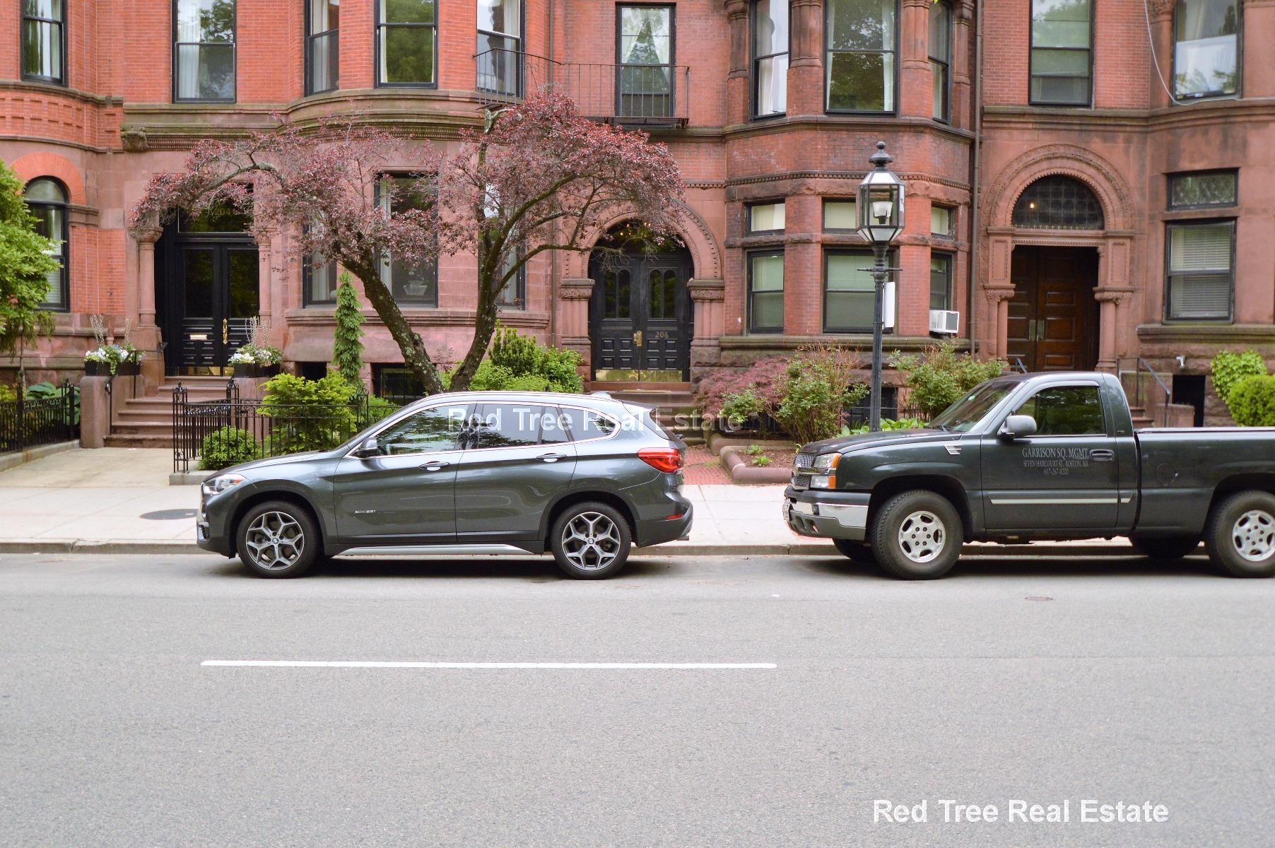 206 Commonwealth Ave, Back Bay