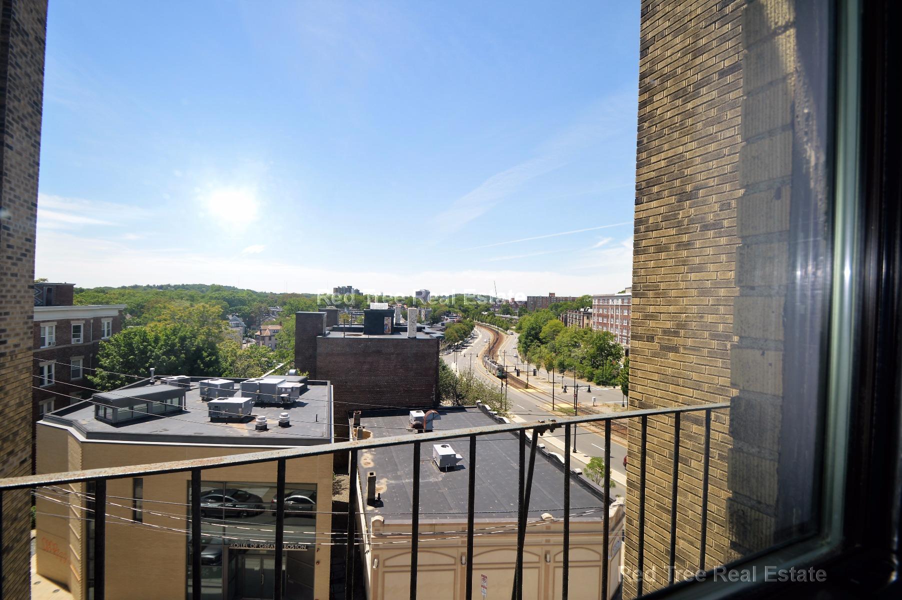 1666 Commonwealth Ave, Brighton