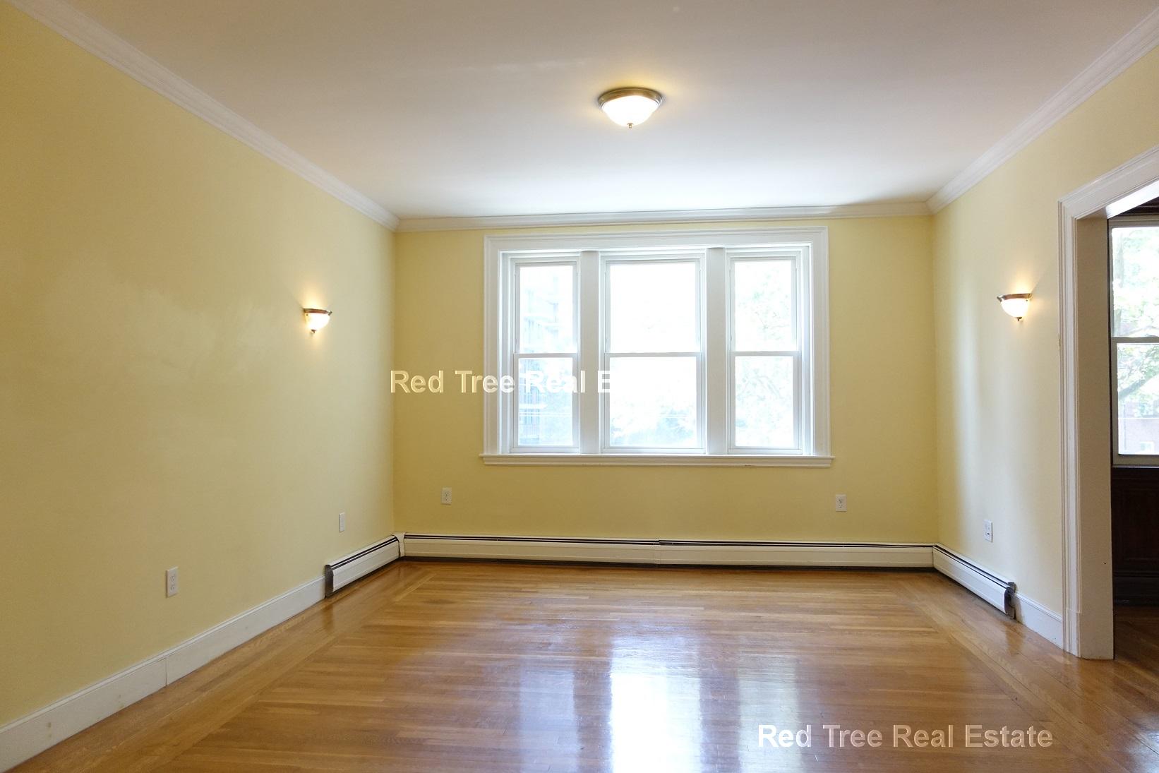 2009 Commonwealth Ave, Brighton