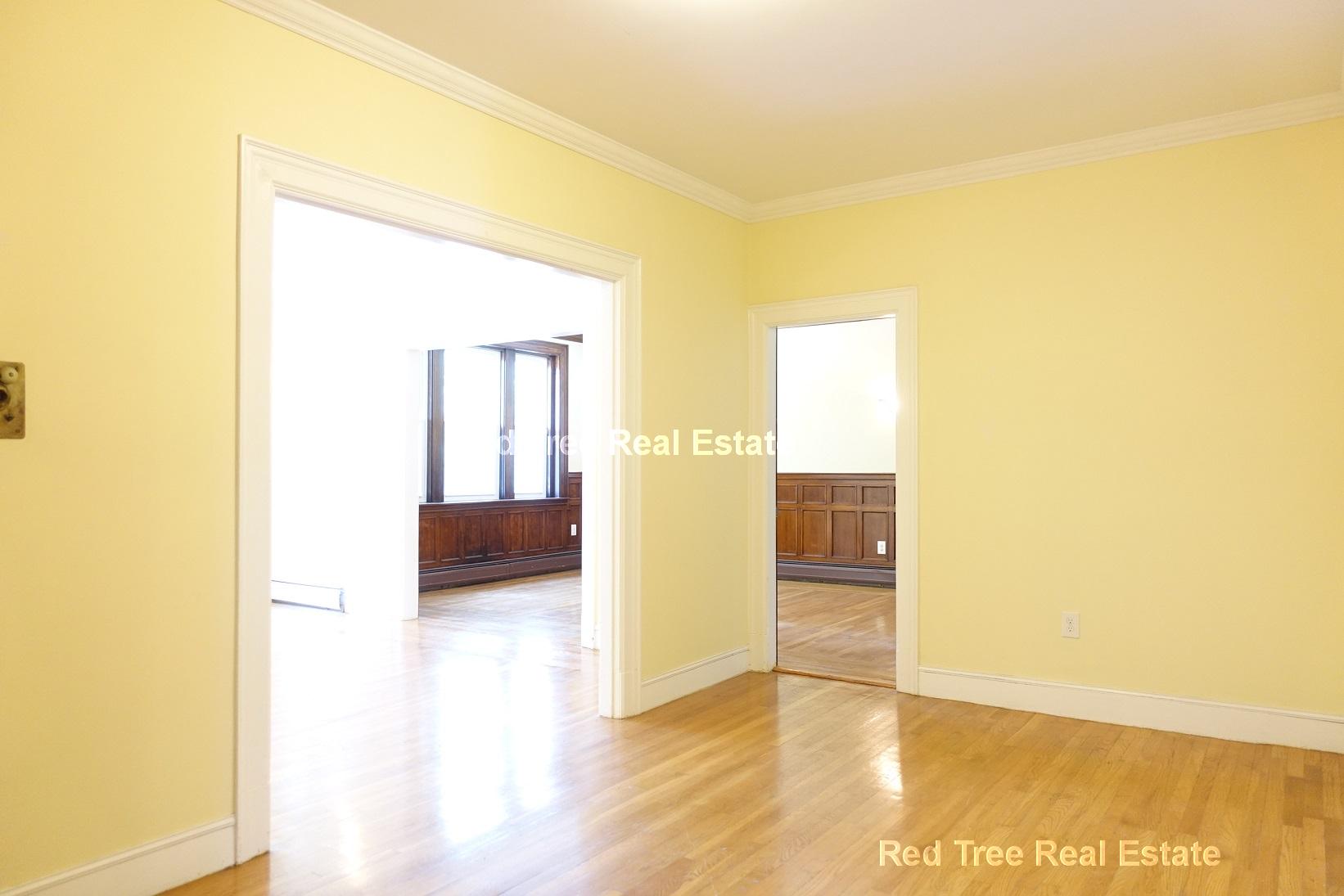 2009 Commonwealth Ave, Brighton