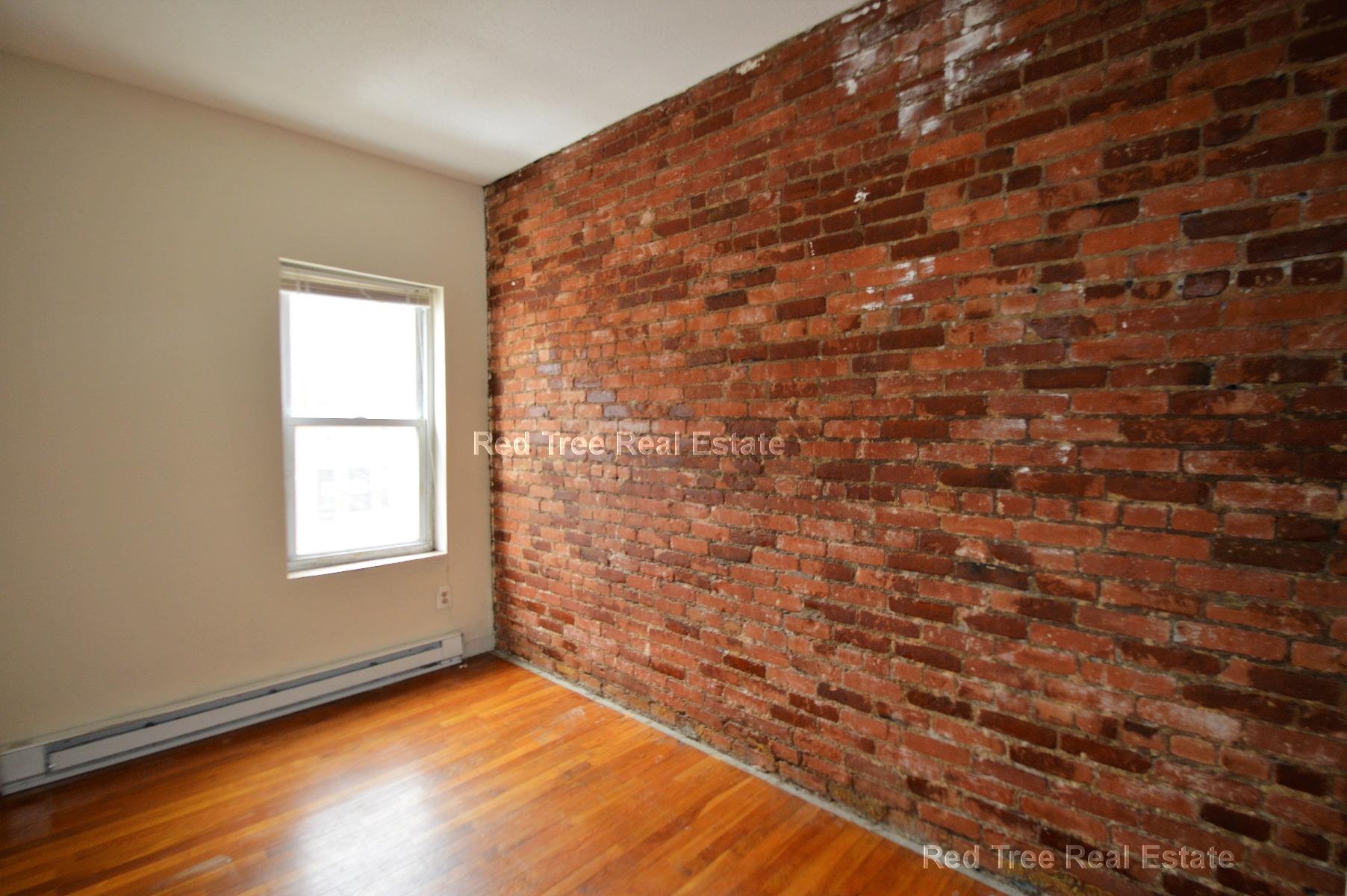 890 Huntington Ave, Mission Hill