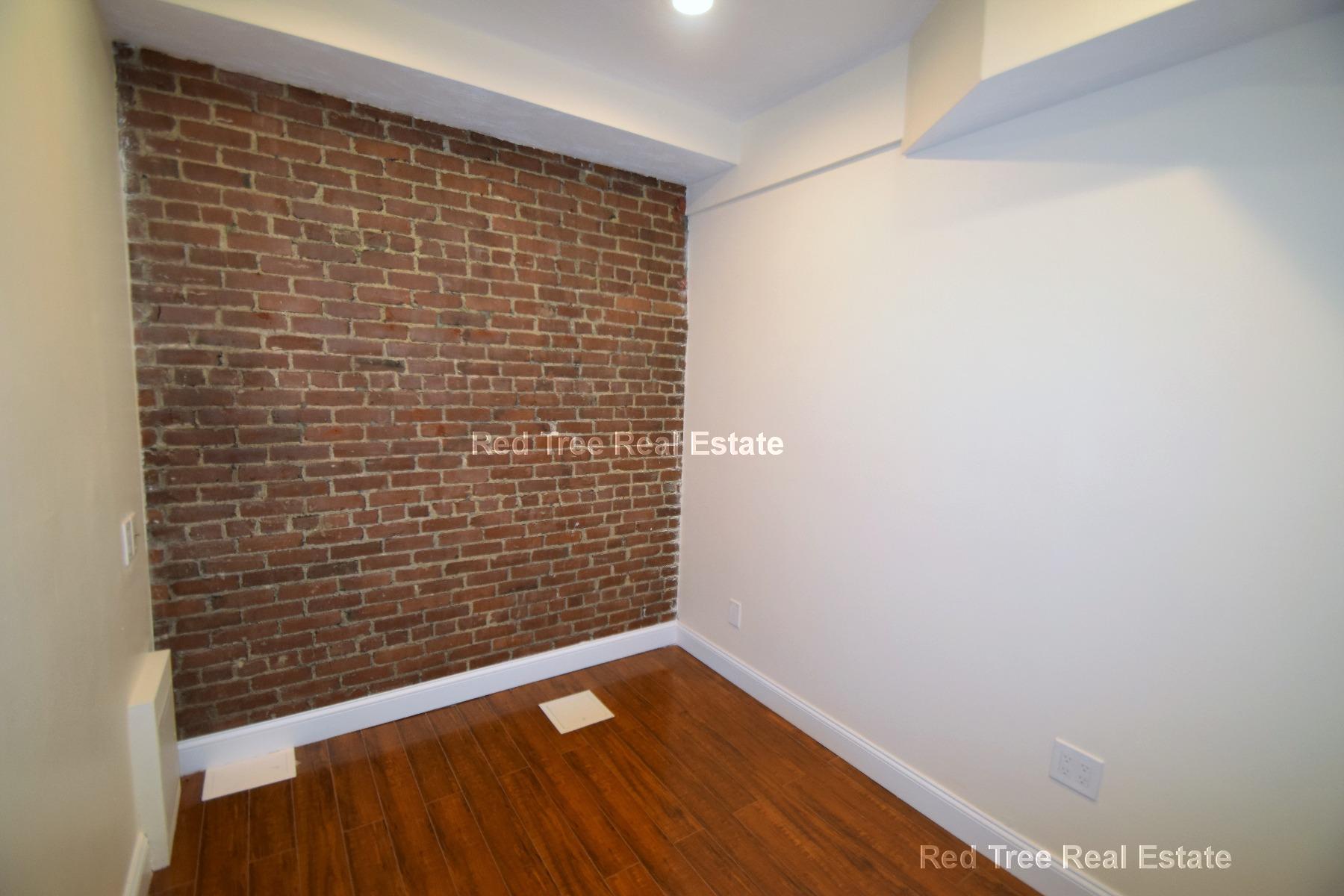 1203 Beacon St, Coolidge Corner