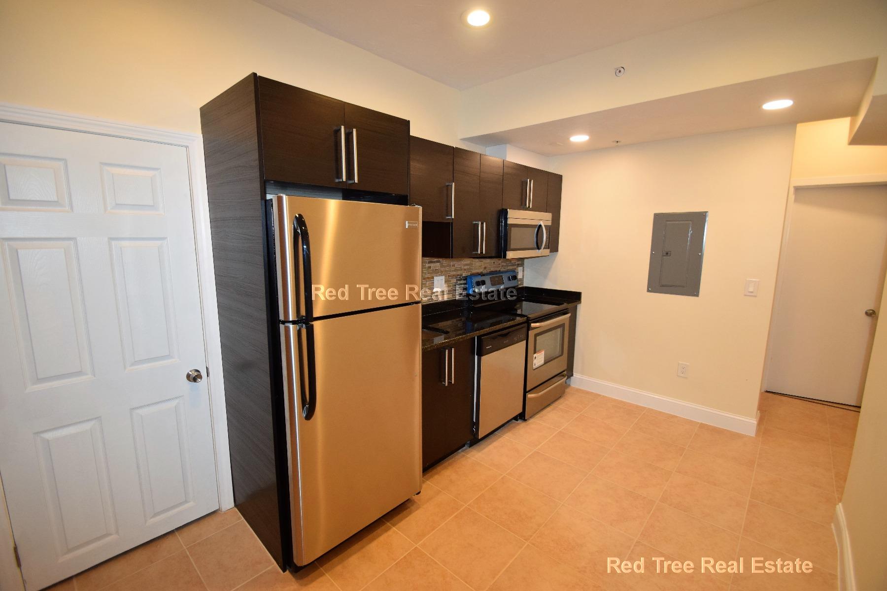 1203 Beacon St, Brookline Village