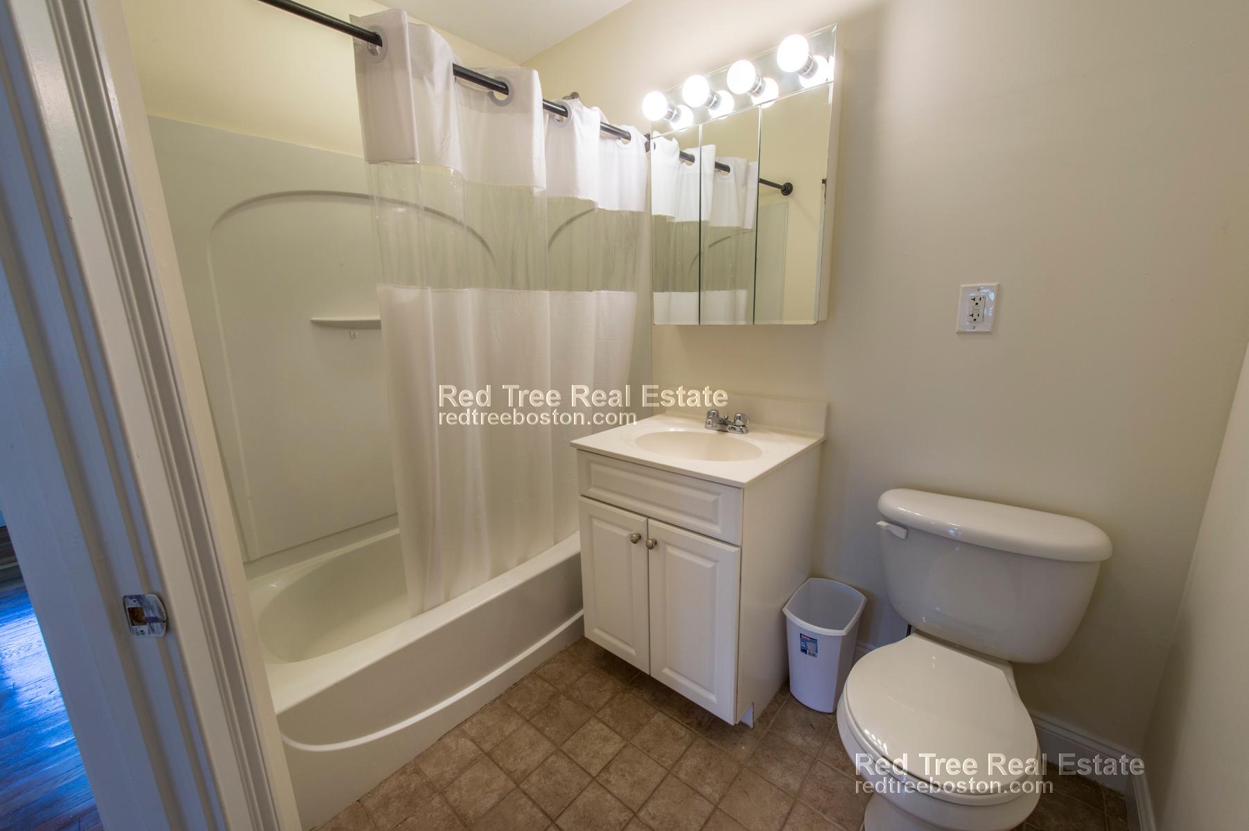 55 Ashford St, Allston