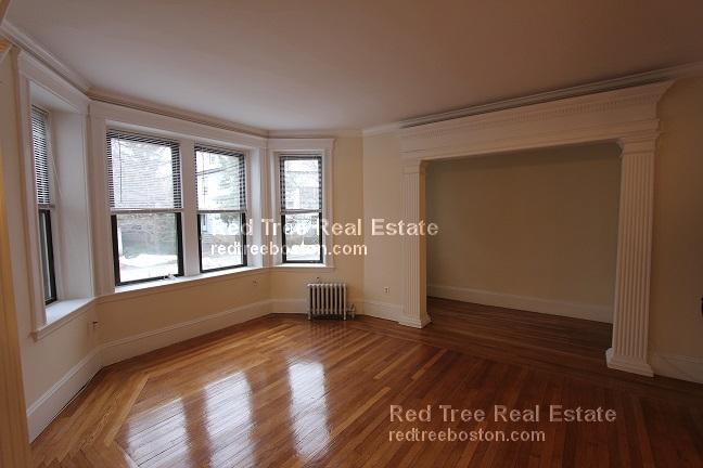 143 Freeman St, Brookline