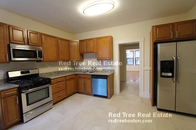 143 Freeman St, Brookline