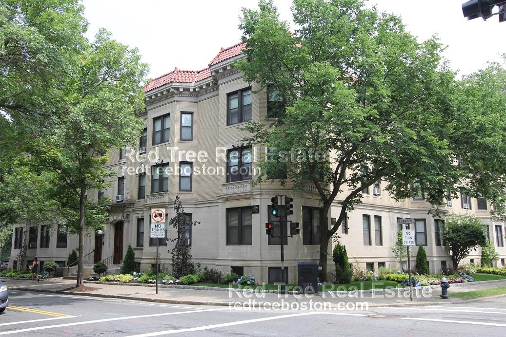 2 bed, 1 bath apartment for rent at 283 Saint Paul St Unit 3, Brookline — photo 2 of 2