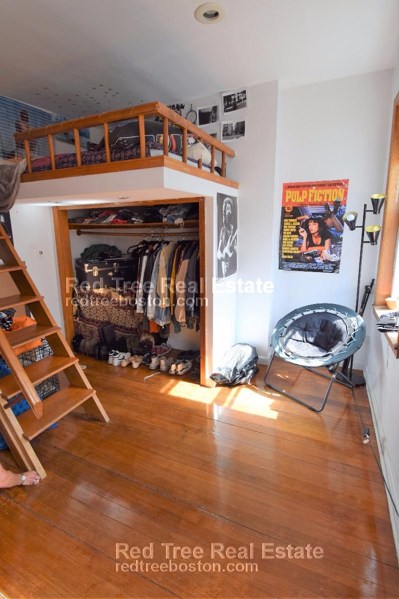 17 Aberdeen St, Fenway