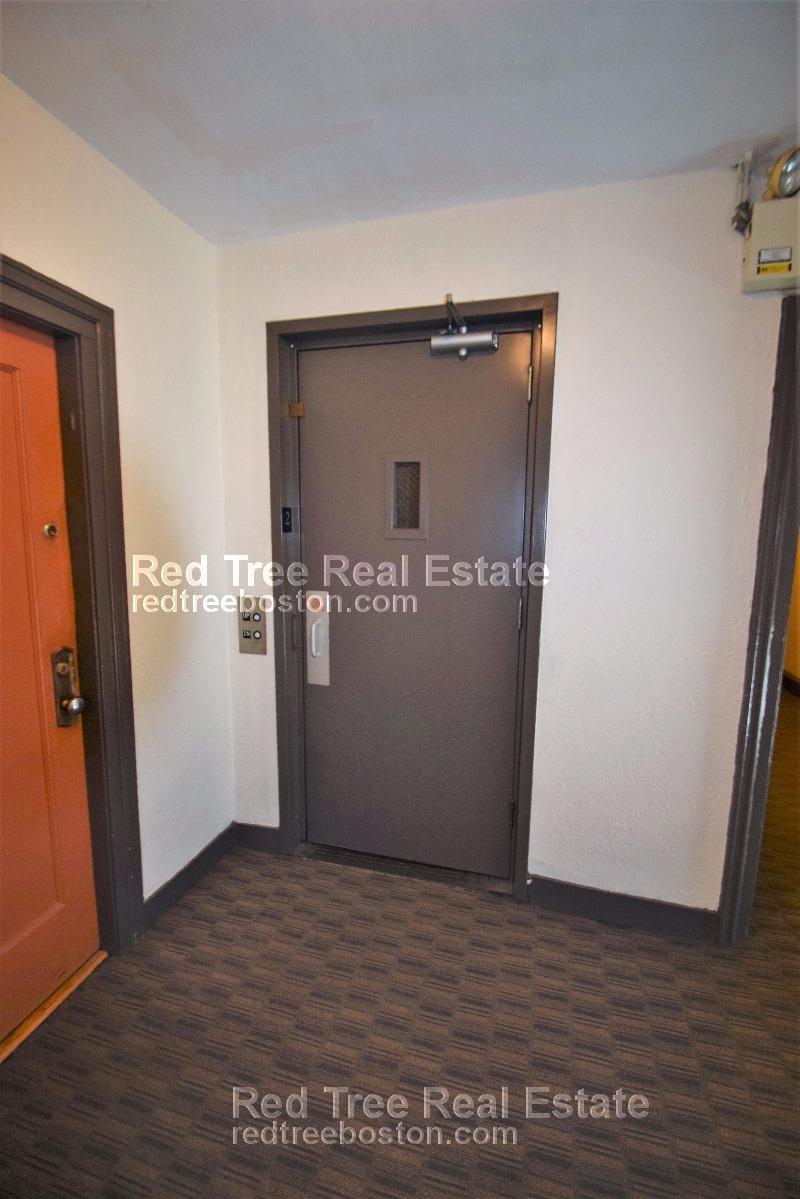 1666 Commonwealth Ave, Brighton