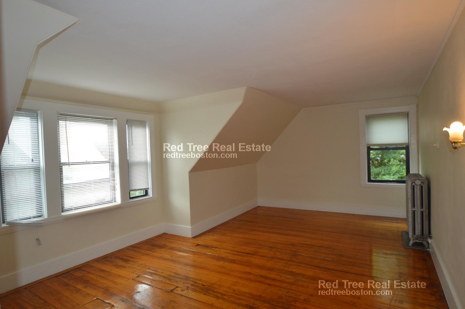 31 Quint Ave, Allston