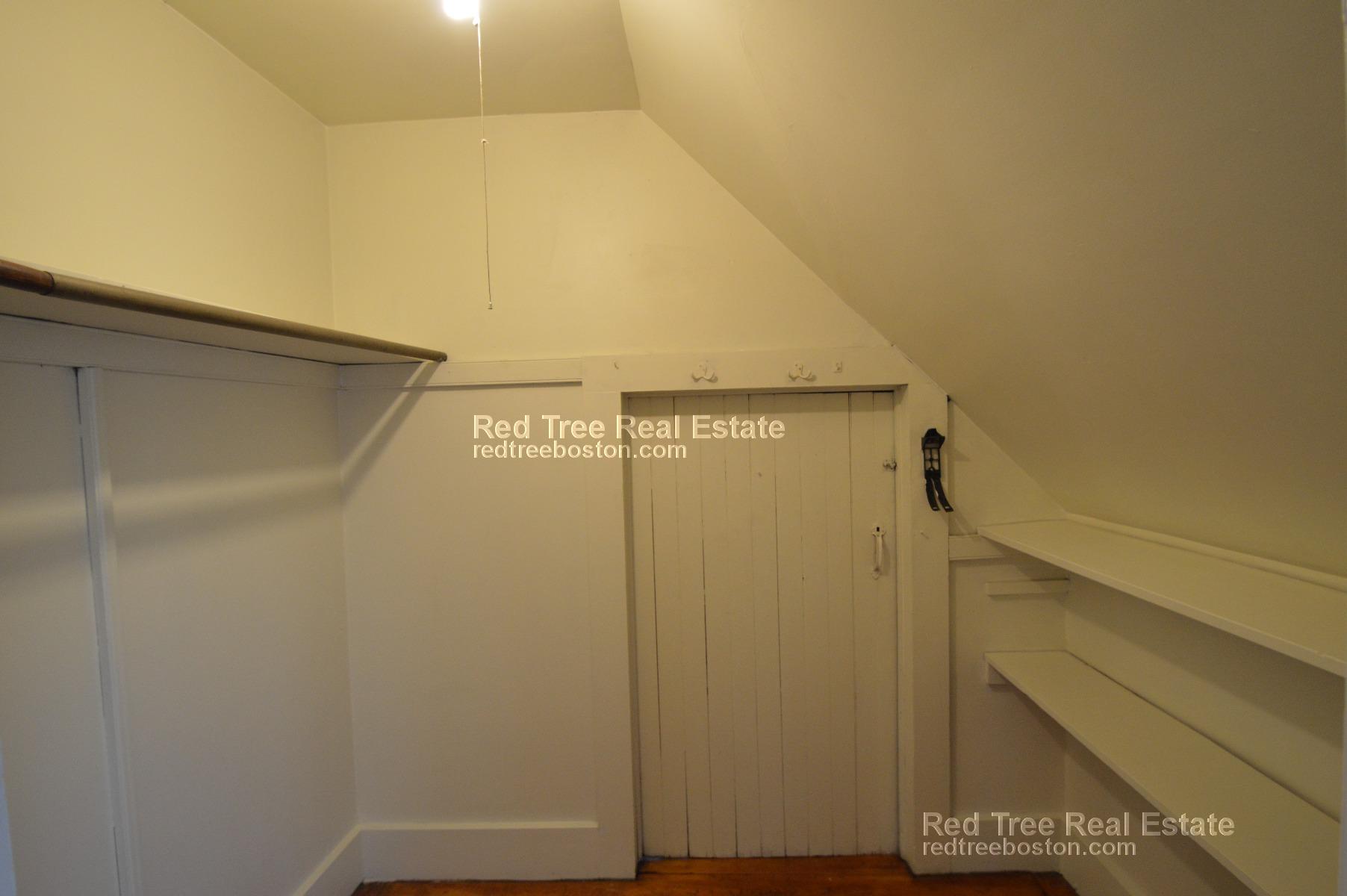 31 Quint Ave, Allston