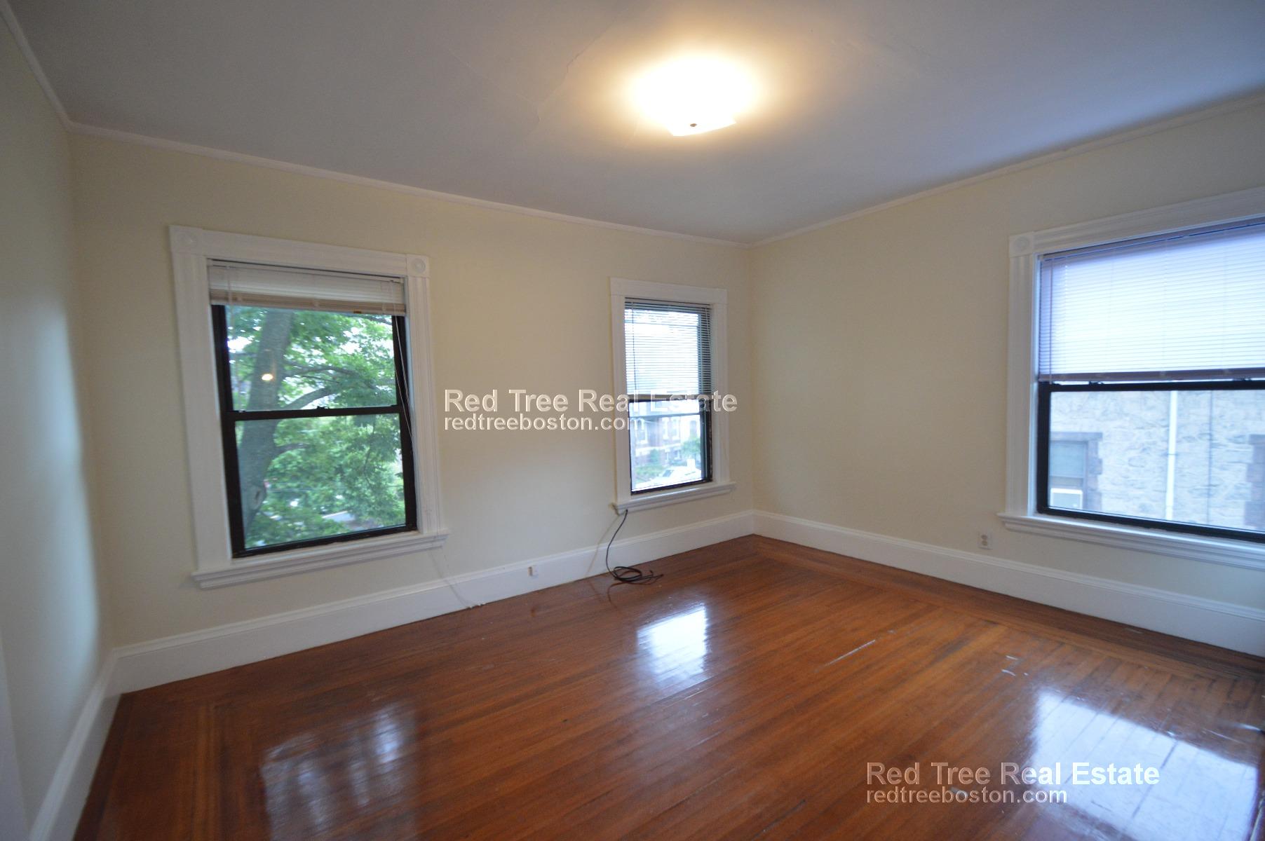 31 Quint Ave, Allston