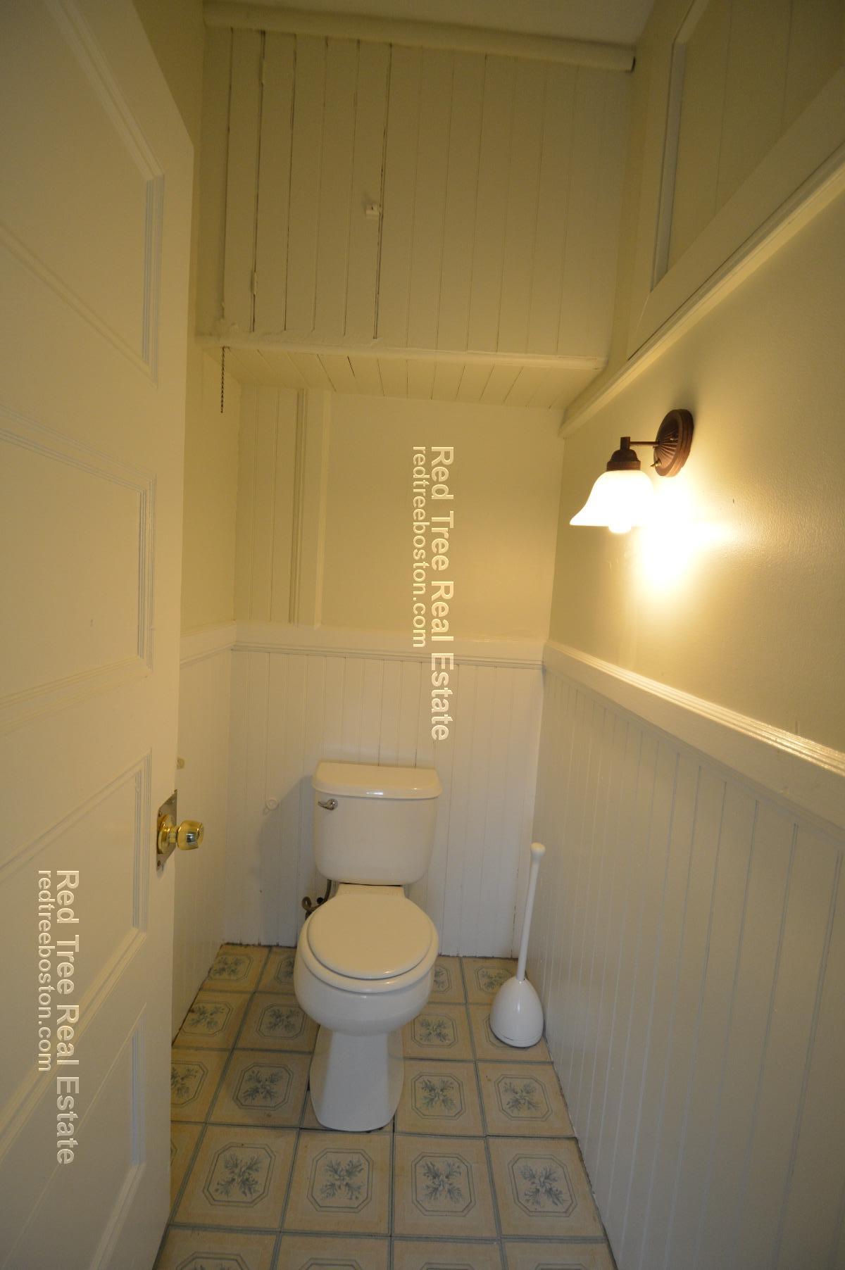 31 Quint Ave, Allston