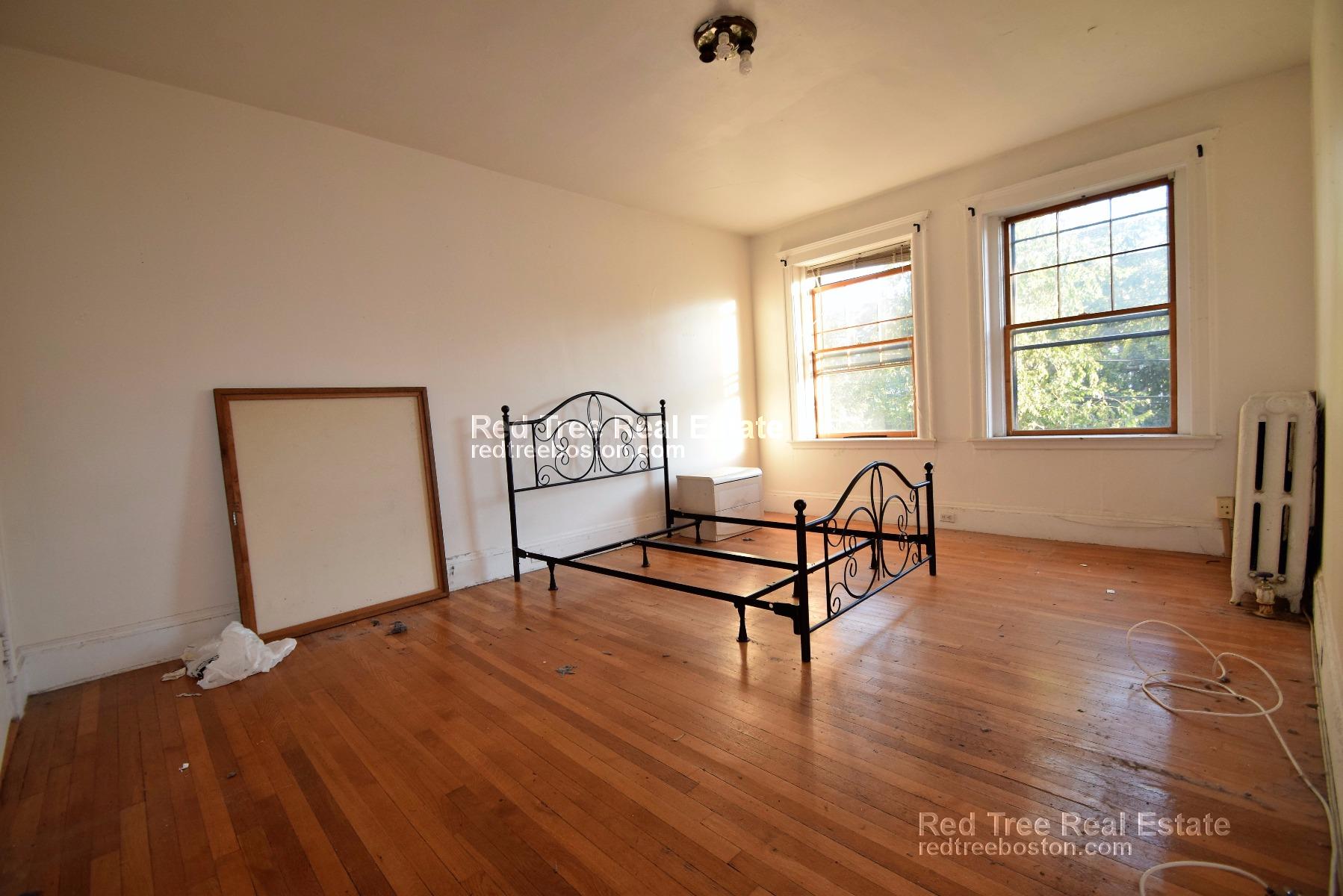 3 bed, 1 bath apartment for rent at 37 Dwight St Unit 3, Coolidge Corner — photo 25 of 30