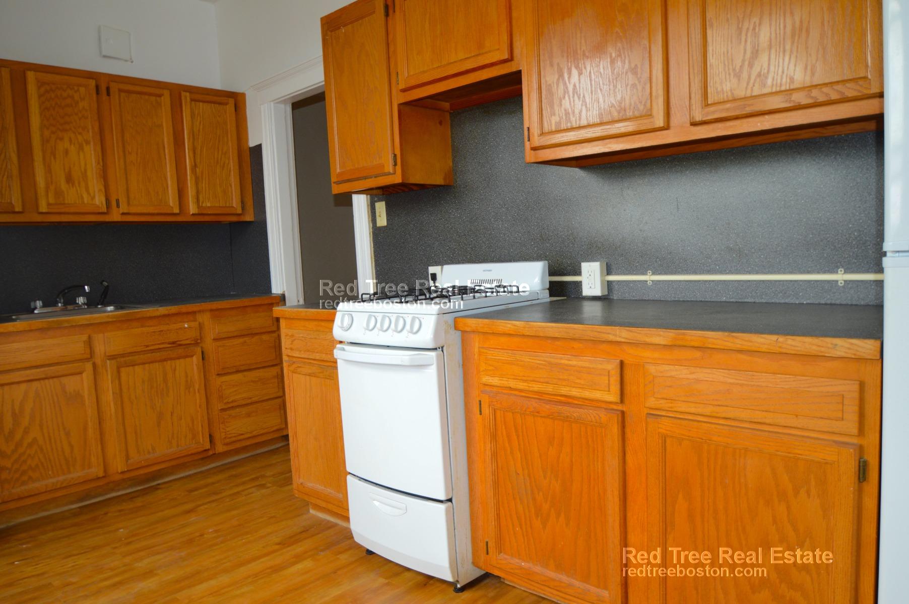 1820 Commonwealth Ave, Brighton