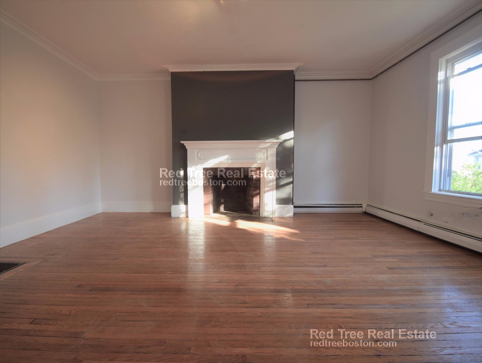 Studio bed, 1 bath apartment for rent at 41 Elmore St Unit 3, Roxbury — photo 5 of 10