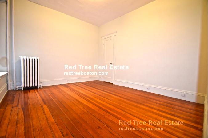 3 bed, 1 bath apartment for rent at 37 Dwight St Unit 3, Coolidge Corner — photo 6 of 30