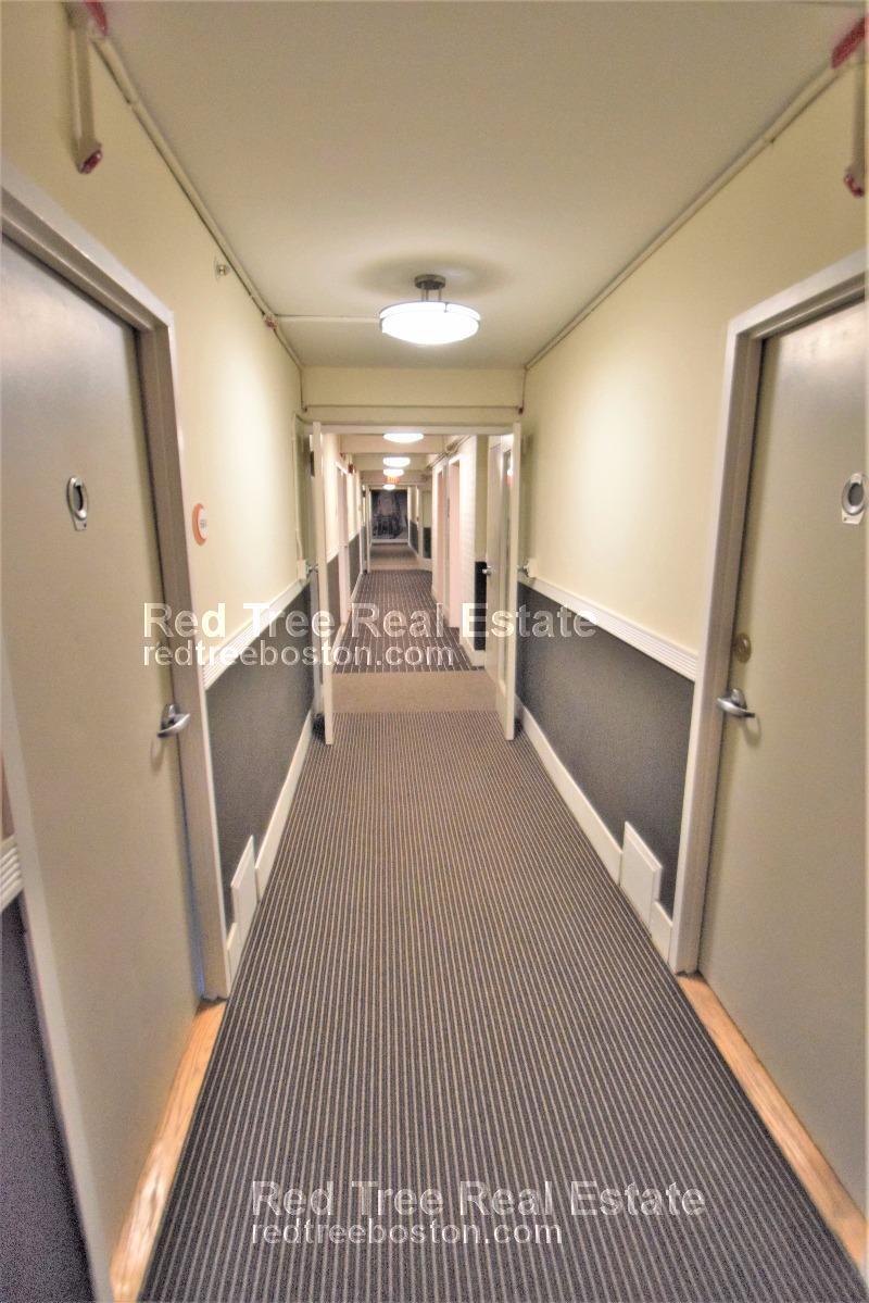 1440 Beacon St, Brookline