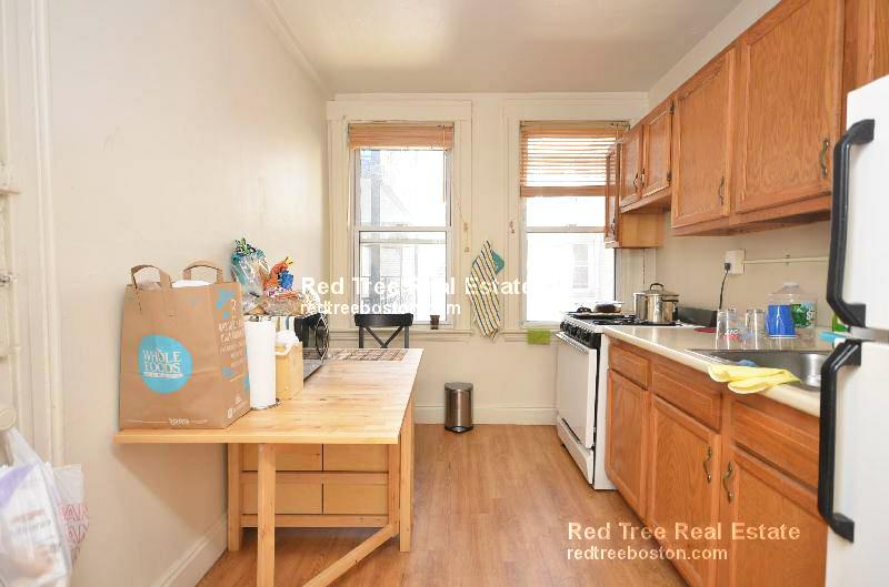 2 bed, 1 bath apartment for rent at 1634 Commonwealth Ave Unit 11, Brighton — photo 1 of 5