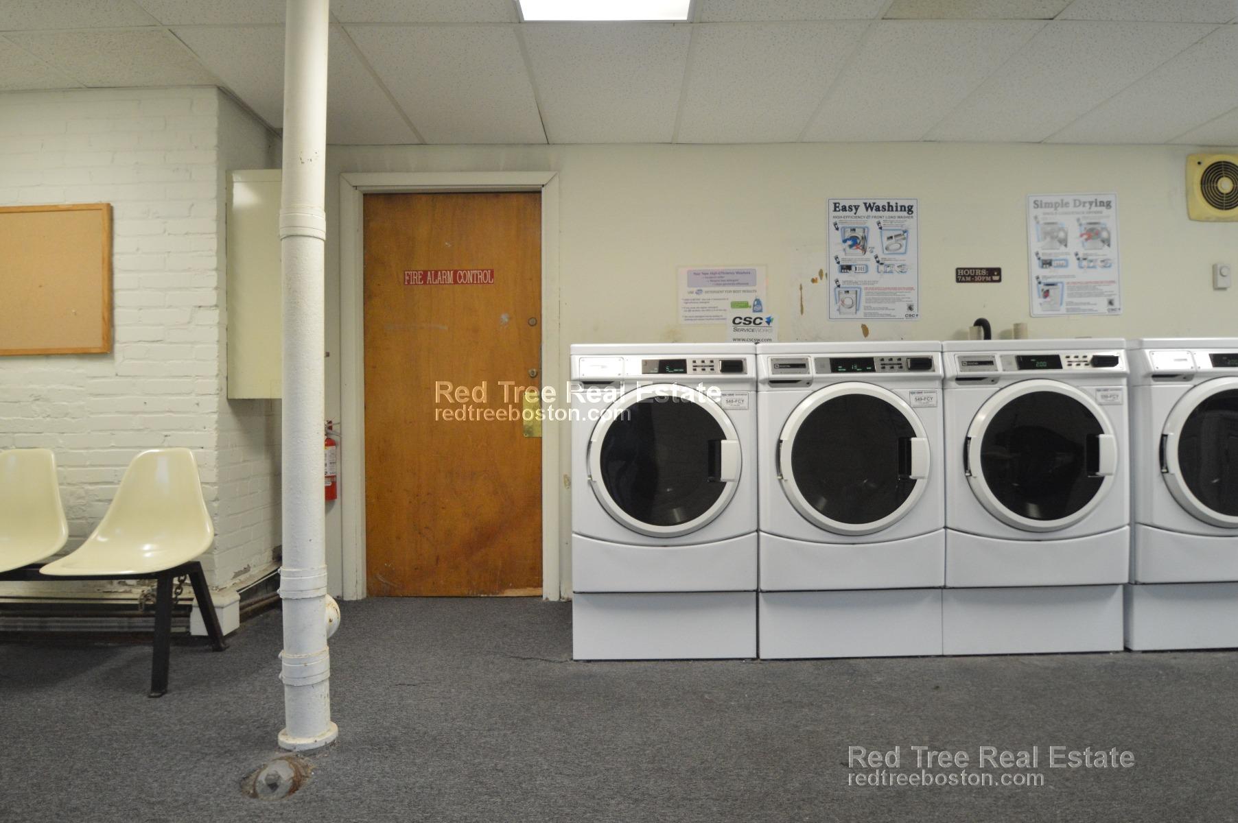 1 bed, 1 bath apartment for rent at 1633 Commonwealth Ave Unit 7, Brighton — photo 6 of 9