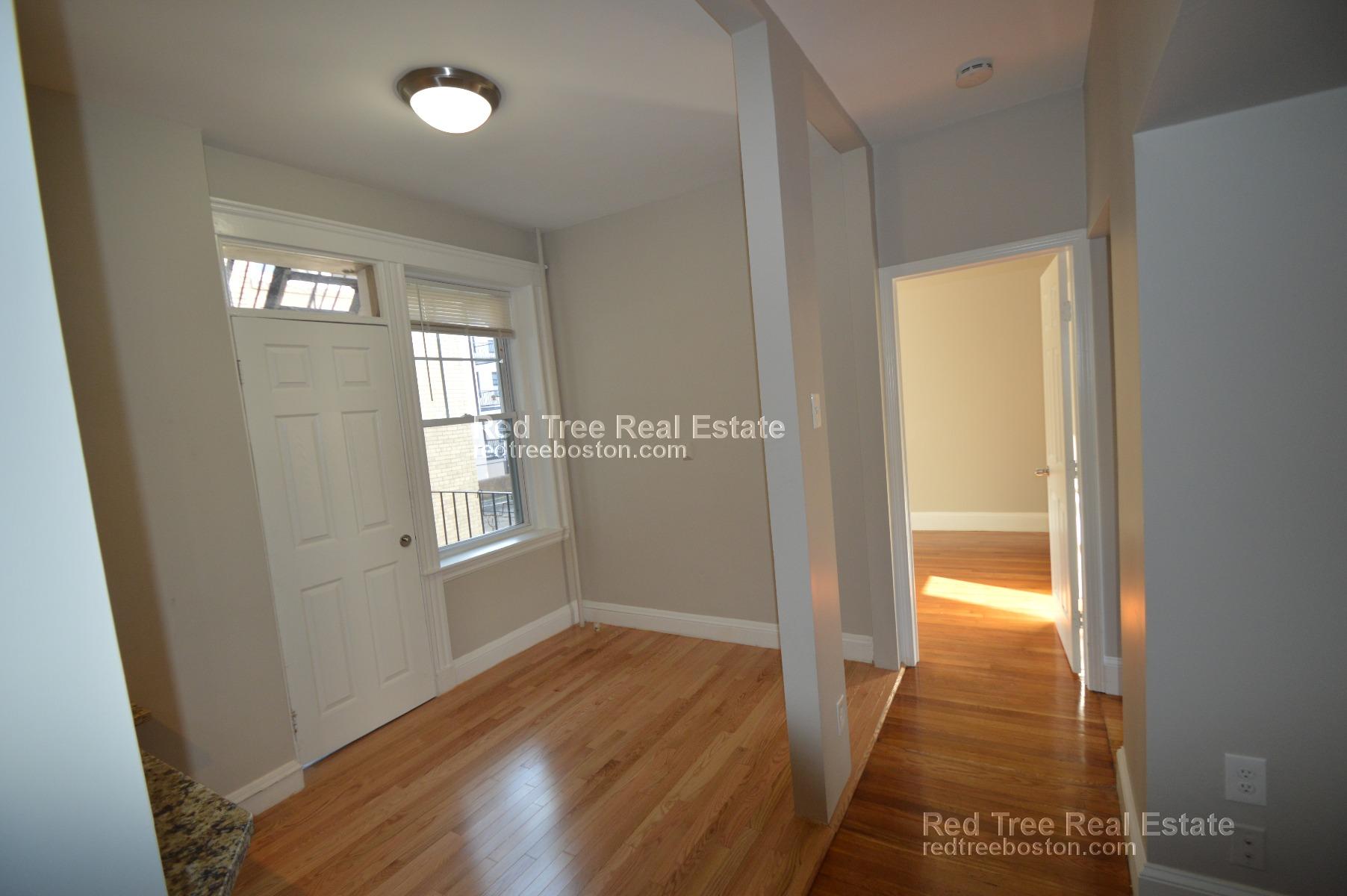 318 Summit Ave, Brighton