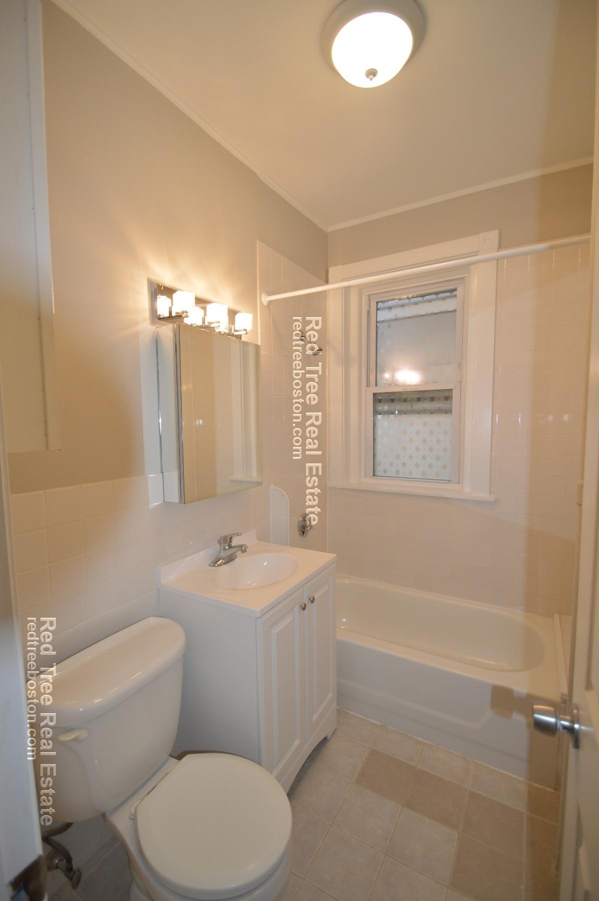 318 Summit Ave, Brighton