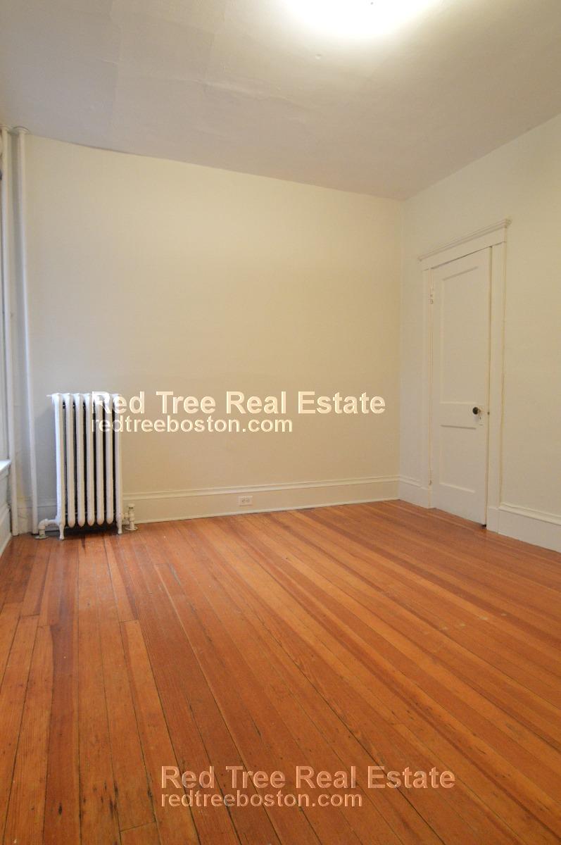 3 bed, 1 bath apartment for rent at 37 Dwight St Unit 3, Coolidge Corner — photo 19 of 30