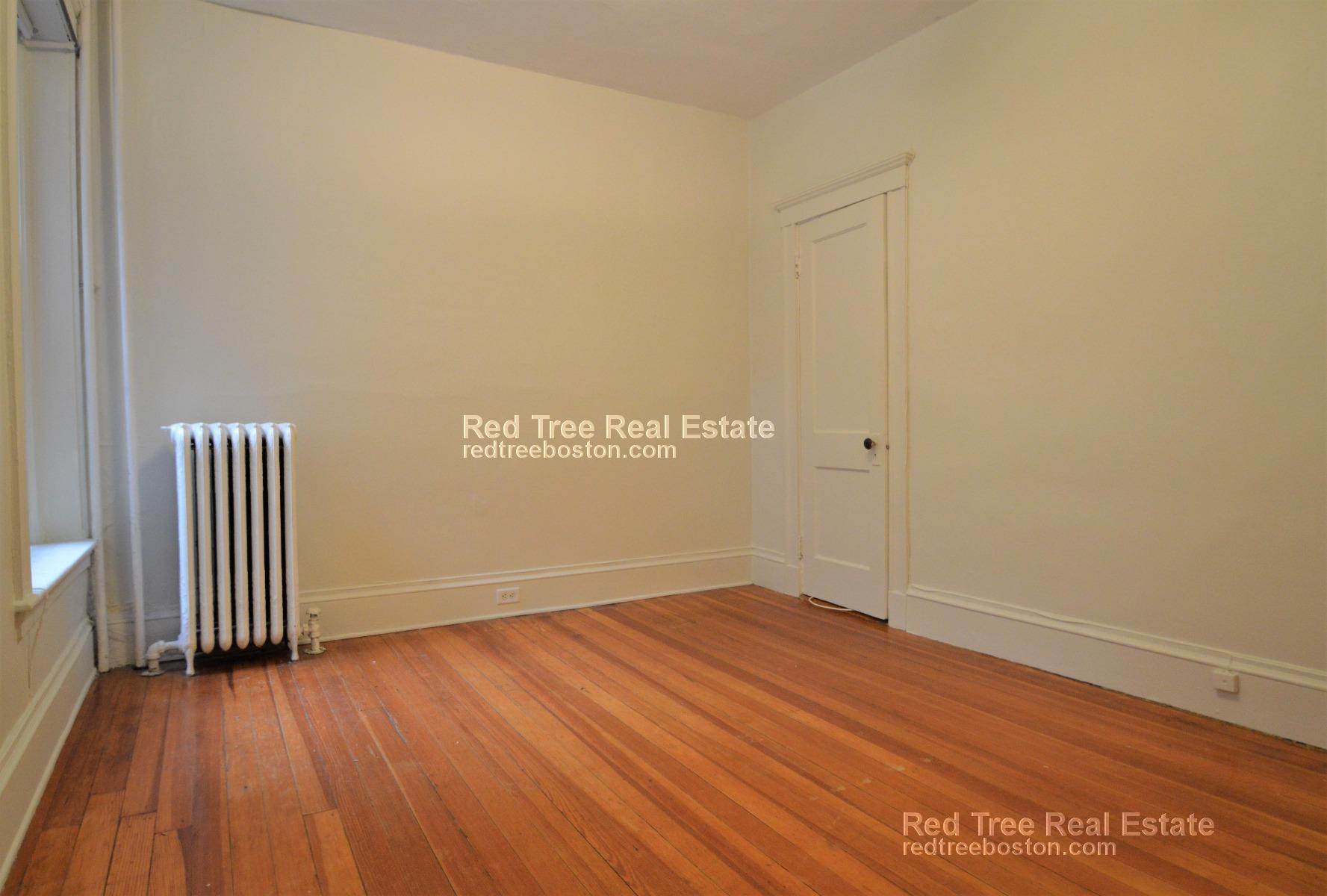 3 bed, 1 bath apartment for rent at 37 Dwight St Unit 3, Coolidge Corner — photo 7 of 30