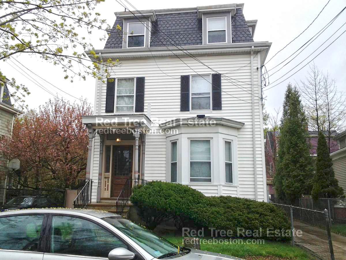 4 bed, 3 bath apartment for rent at 46 Chester St, Somerville — photo 3 of 3