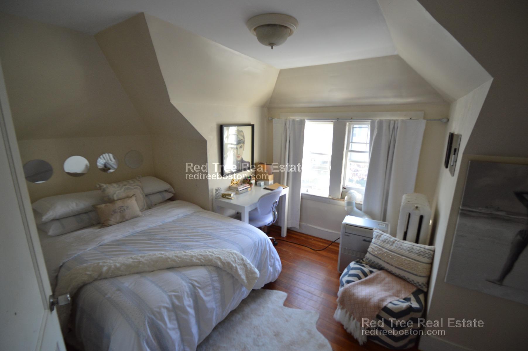 5 bed, 2 bath apartment for rent at 24 Crosby Rd Unit 1, Newton — photo 17 of 32