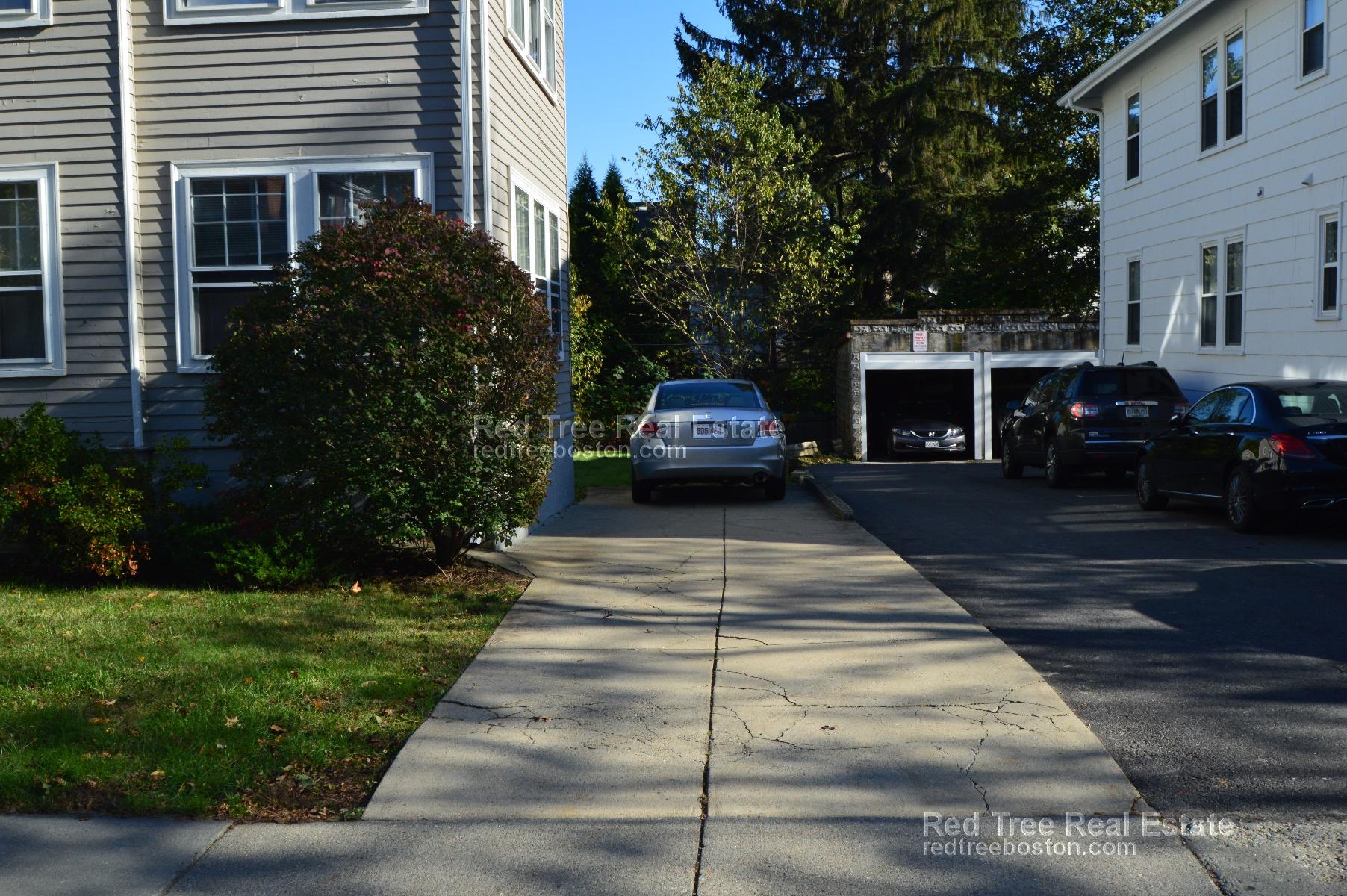 5 bed, 2 bath apartment for rent at 24 Crosby Rd Unit 1, Newton — photo 24 of 32