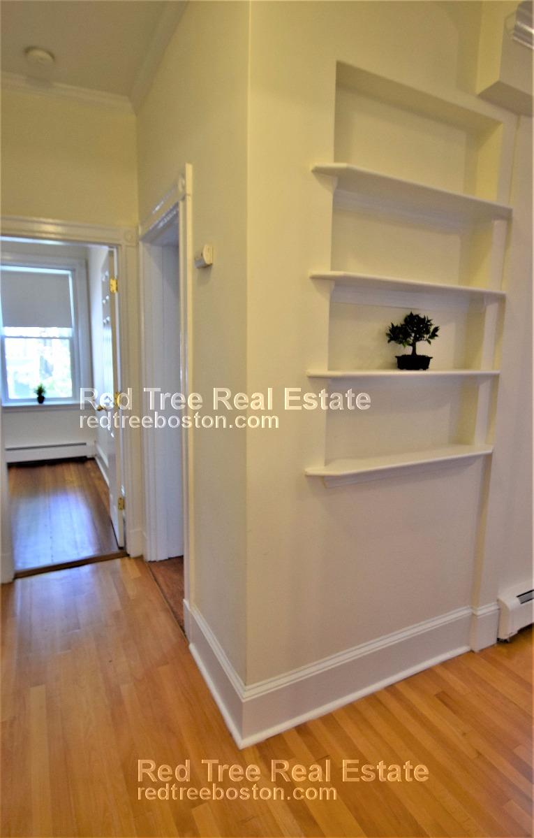 21 Fairbanks St, Coolidge Corner