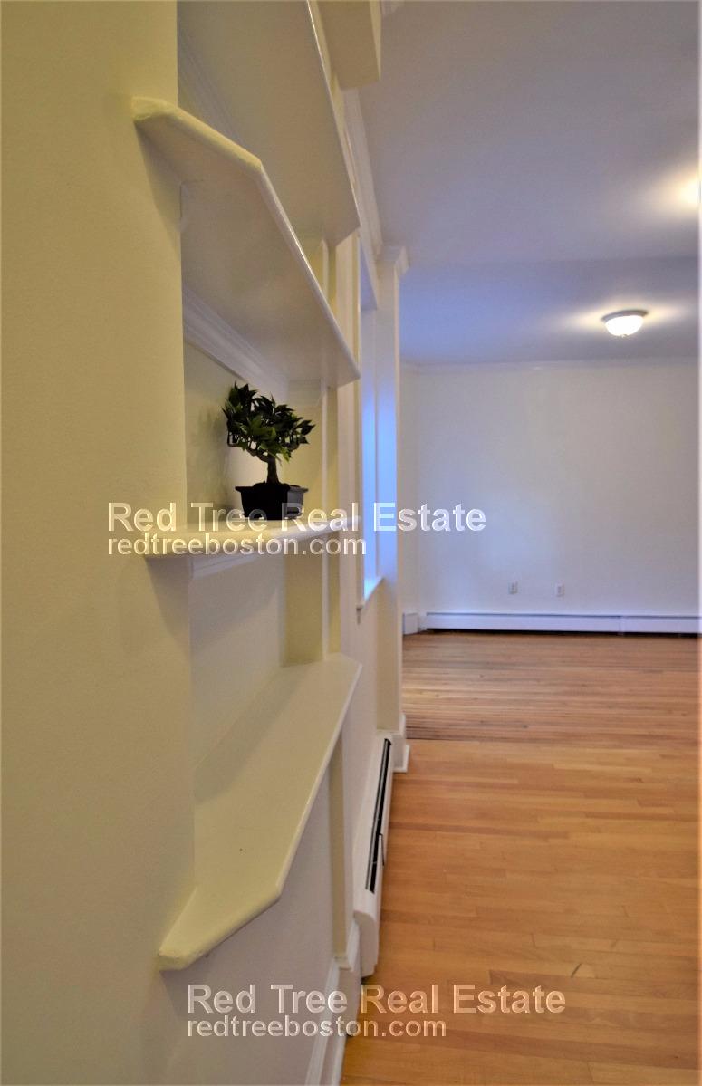 21 Fairbanks St, Coolidge Corner