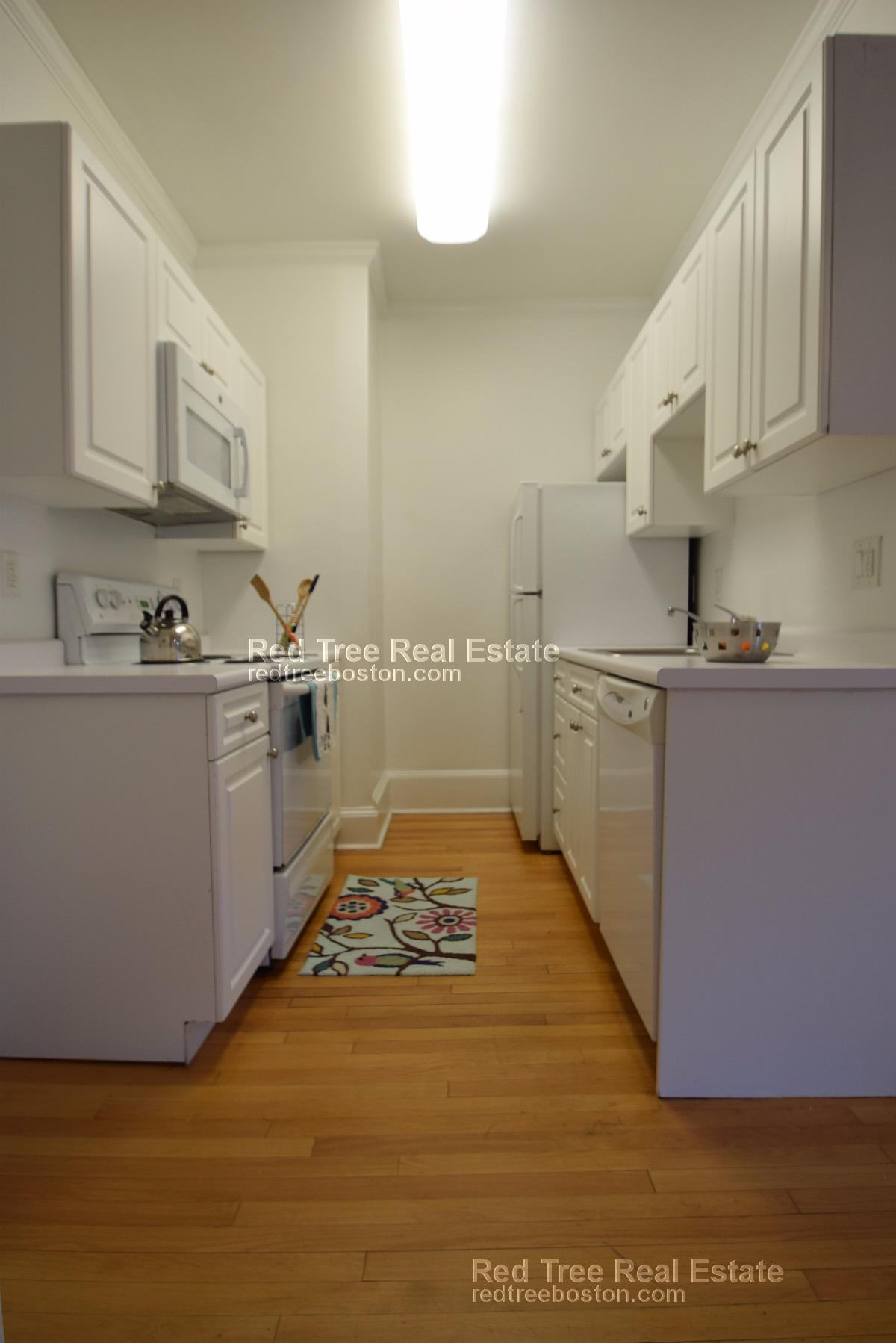 21 Fairbanks St, Coolidge Corner