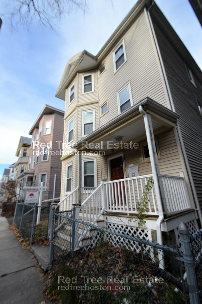 93 Hillside St, Mission Hill