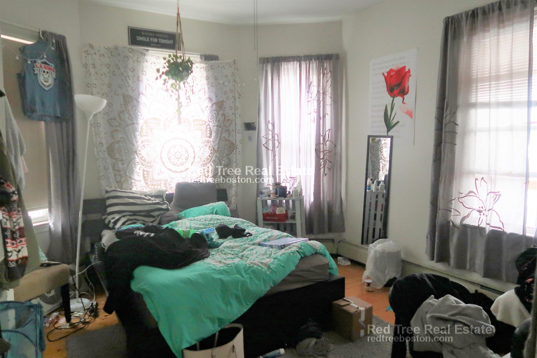 36 Cherokee St, Mission Hill