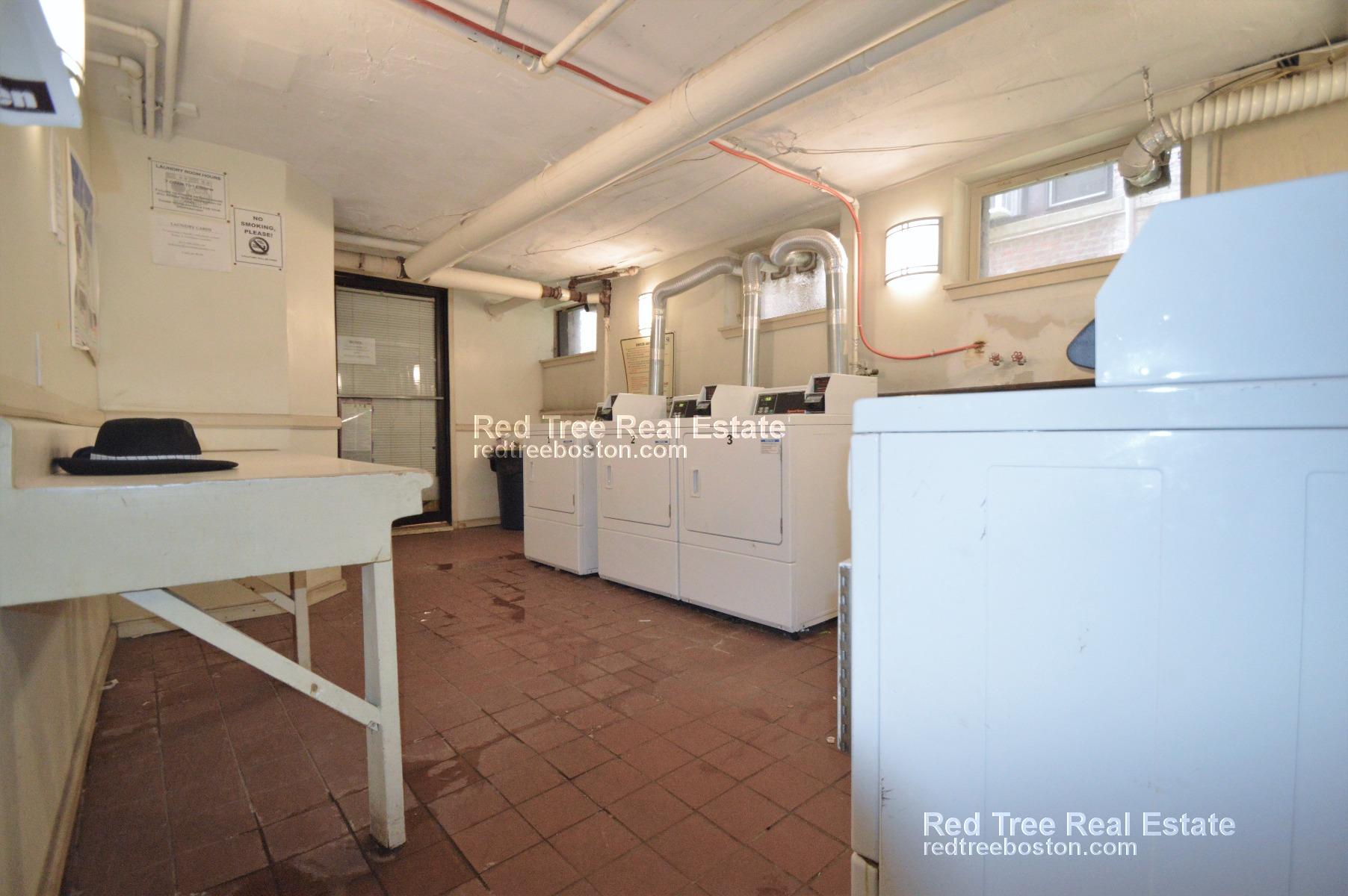 1868 Commonwealth Ave, Brighton