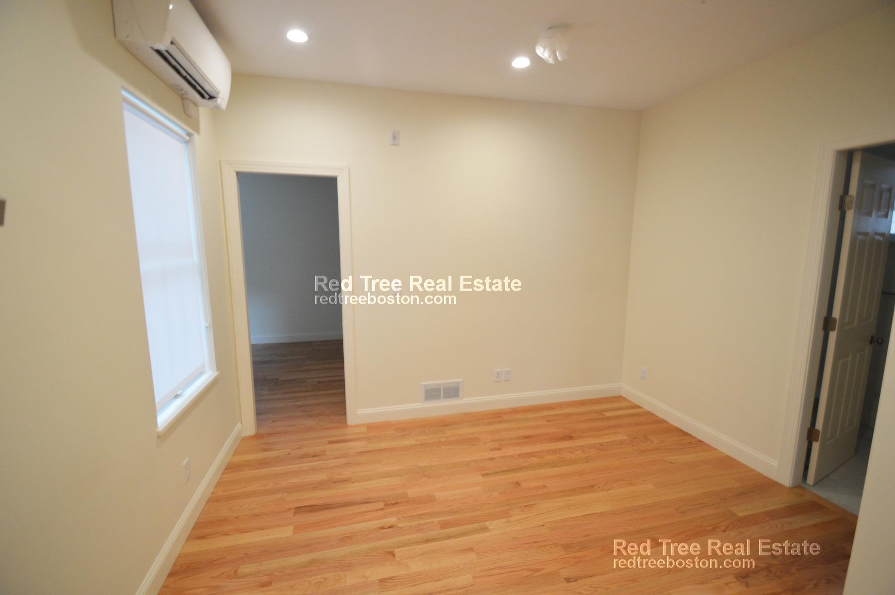 379 Harvard St, Mid-Cambridge