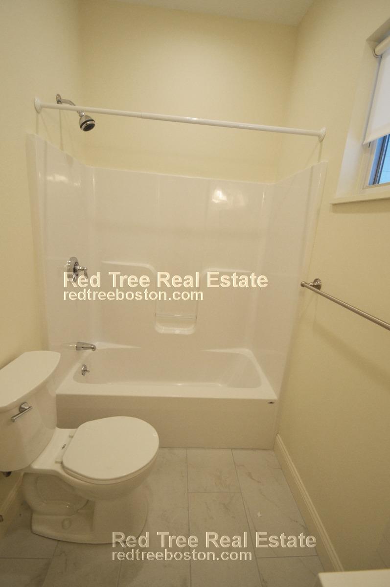 379 Harvard St, Mid-Cambridge