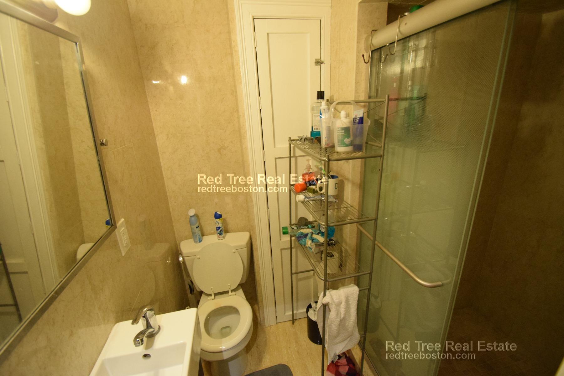 1203 Beacon St, Coolidge Corner