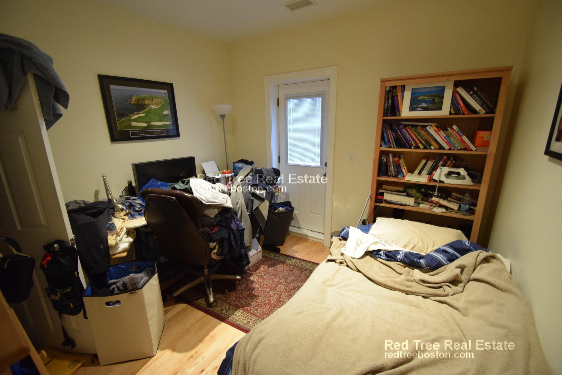 1203 Beacon St, Coolidge Corner