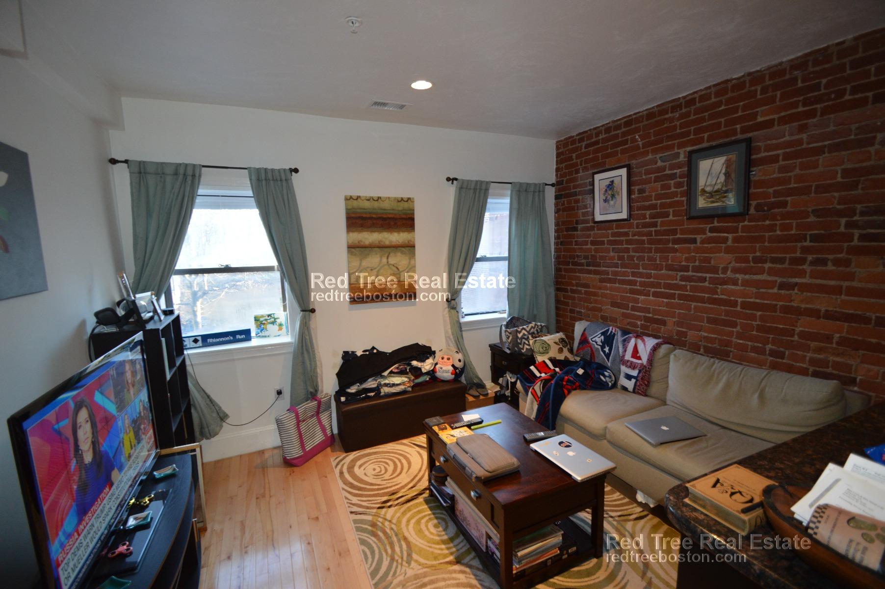 1203 Beacon St, Coolidge Corner