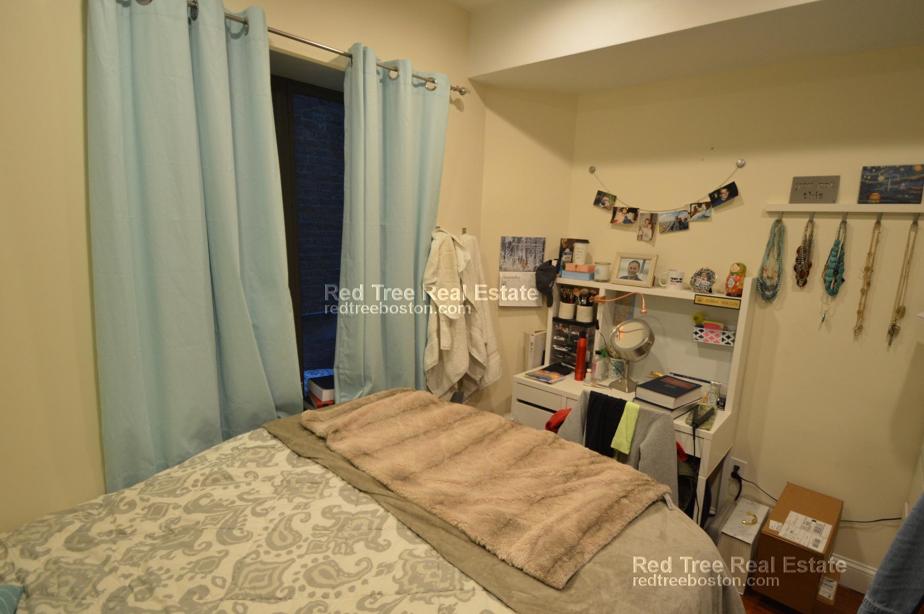 1203 Beacon St, Coolidge Corner