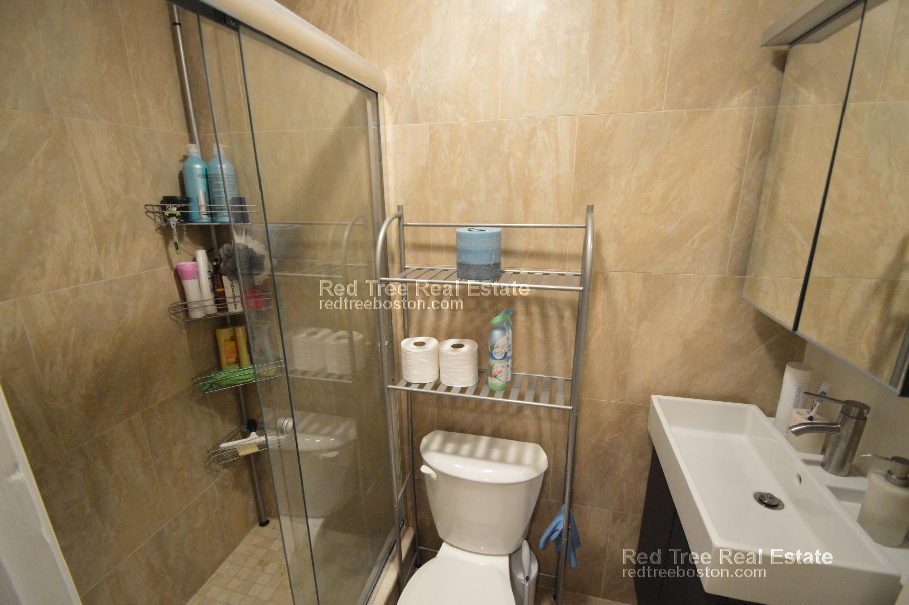 1203 Beacon St, Coolidge Corner