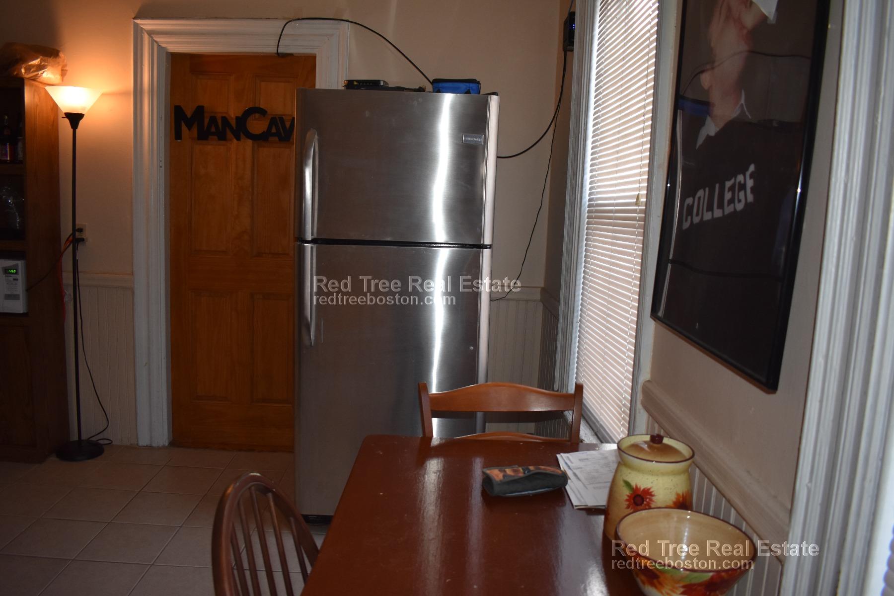 4 bed, 1 bath apartment for rent at 103 Calumet St Unit 3, Mission Hill — photo 2 of 17