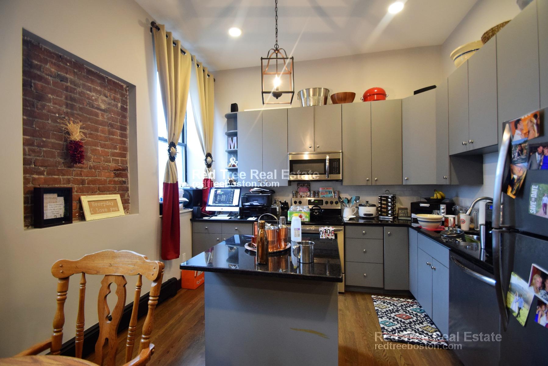 1 bed, 1 bath apartment for rent at 444 Western Ave Unit 2, Brighton — photo 10 of 34