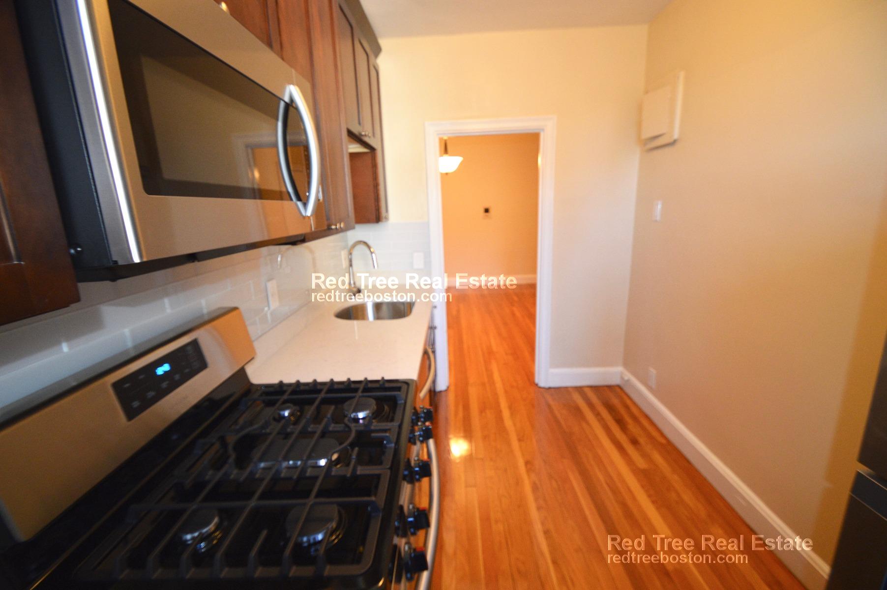 65 Strathmore Rd, Brighton